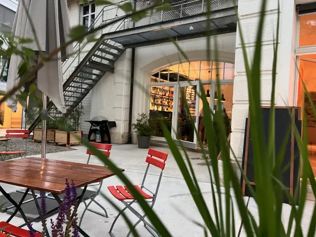 Die Aussenansicht auf die Bar